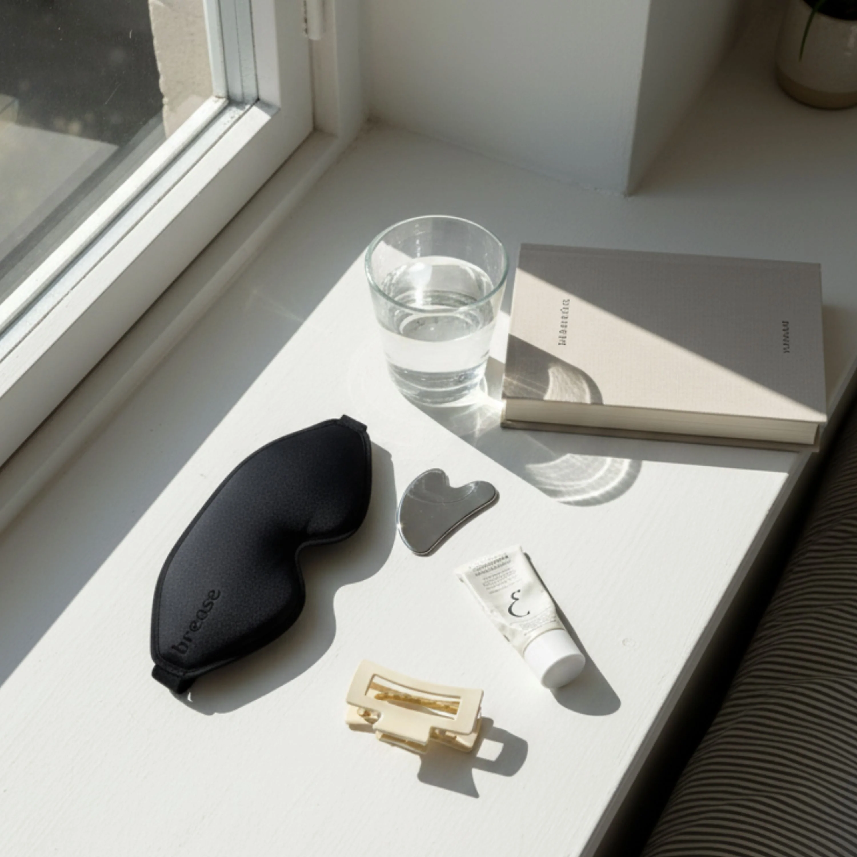 3D Sleep Mask, Black, One-size - Image 3